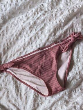 Shade & Shore Dusty Rose Ribbed Bikini Bottom with Contrast Trim